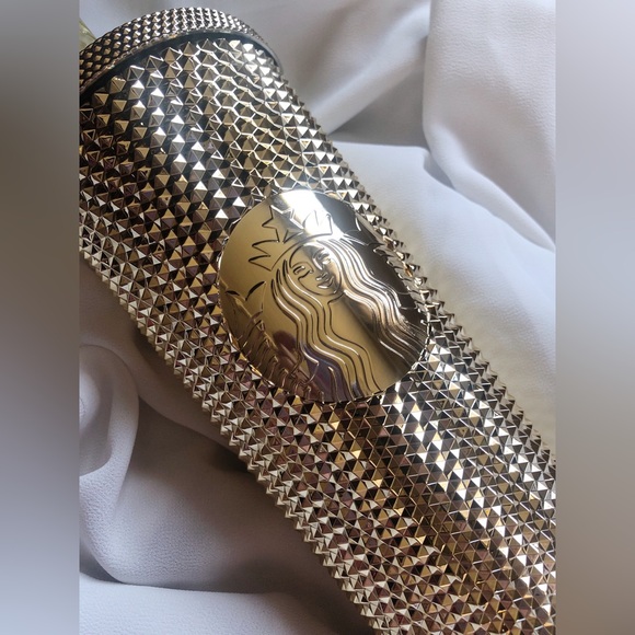 Starbucks Gold Studded Tumbler 2022 Fall Winter Holiday Bling (24 oz - Venti) - Picture 3 of 4